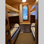 Houseboat - Beacon Of Happiness Bratislava