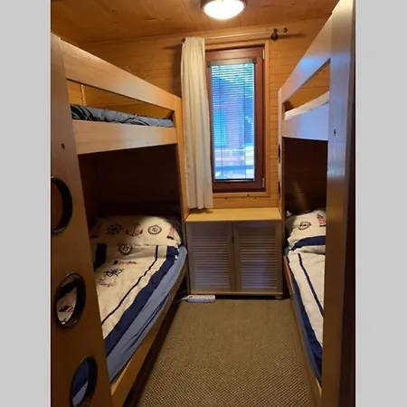 Houseboat - Beacon Of Happiness Pressburg