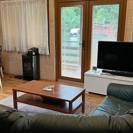 Úszó hotel Houseboat - Beacon Of Happiness *