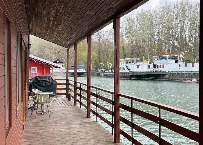 Houseboat - Beacon Of Happiness *
