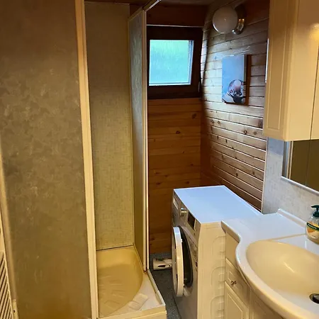 Houseboat - Beacon Of Happiness * Pressburg