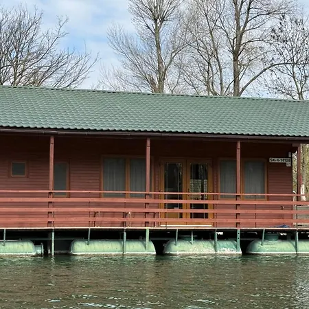 Ботель Houseboat - Beacon Of Happiness *