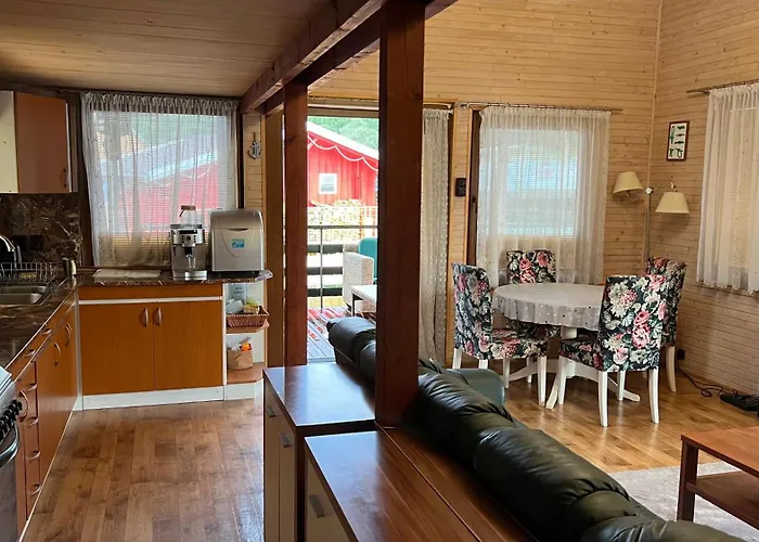 Houseboat - Beacon Of Happiness Ботель Братислава