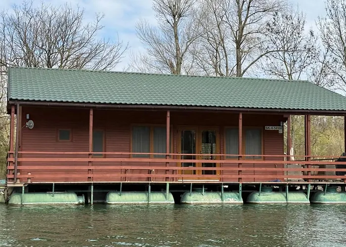 Ботель Houseboat - Beacon Of Happiness *